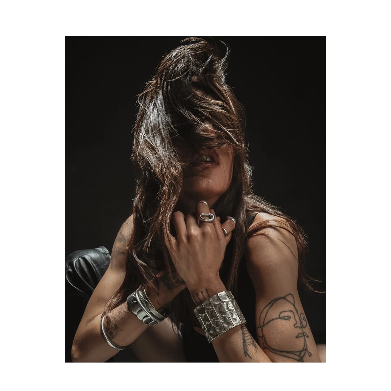 Skin on Skin editorial image 7